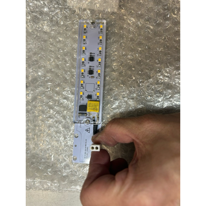 櫻花牌（原廠）除油煙機R3500D（LED燈）長型;適用：R3506 R9506Q7565;Q7580 Led燈片 | 蝦皮購物