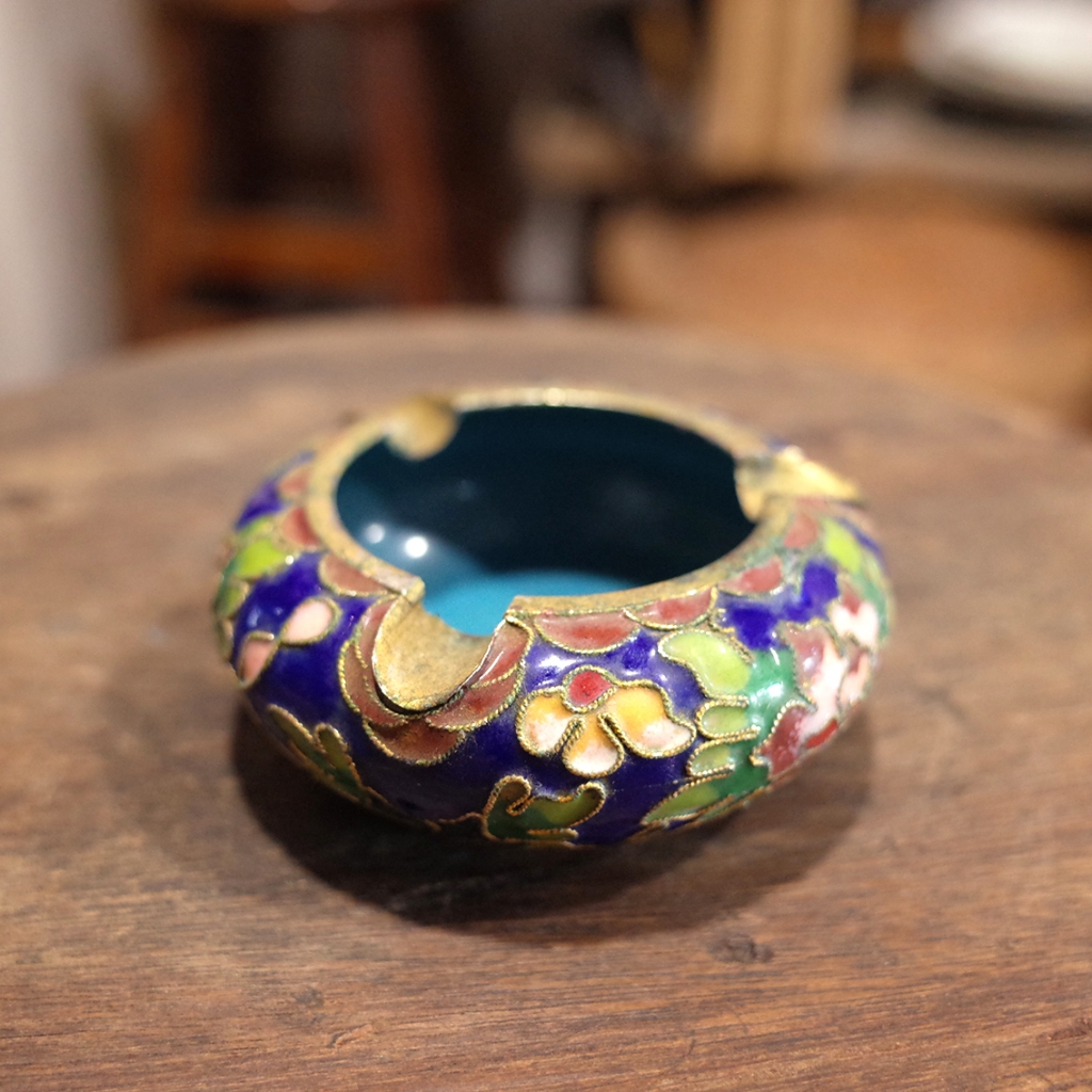 中國老件.早期手工景泰藍小尺寸煙灰缸.銅掐絲.銅胎掐絲琺瑯#收藏品