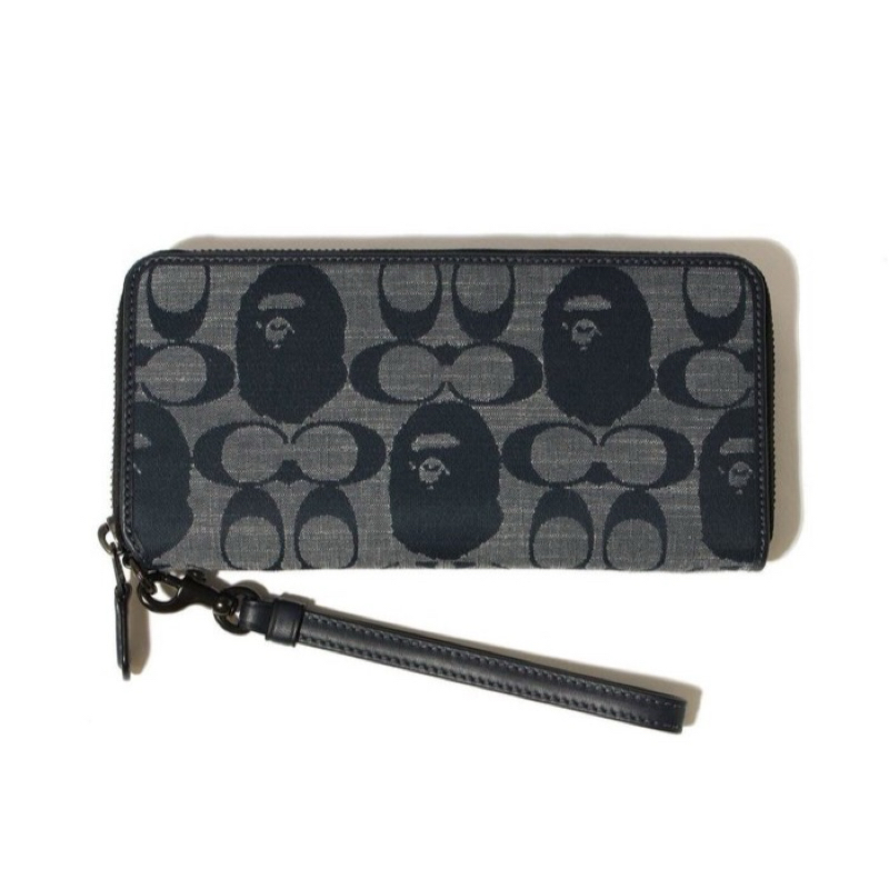 𝗜𝗡𝗦𝗜𝗚𝗛𝗧_𝟵𝟰】Bape x Coach 聯名滿版短夾/長夾錢包| 蝦皮購物