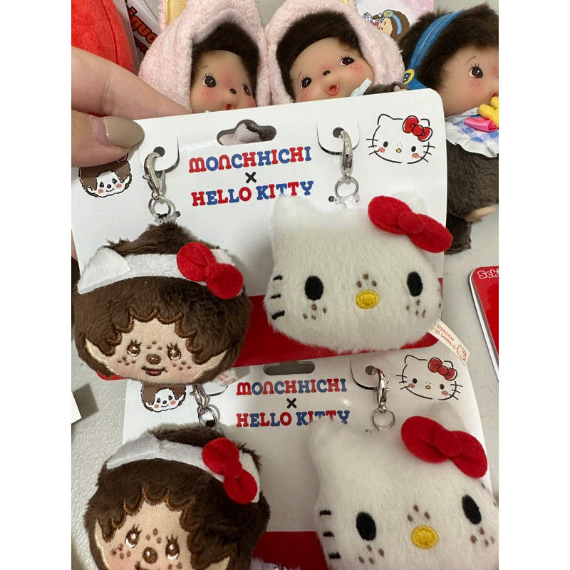 全新 在台現貨 monchichi 蒙奇奇 夢奇奇 娃娃掛件 零錢包 公仔 三麗鷗 kitty 聯名 吊飾 | 蝦皮購物