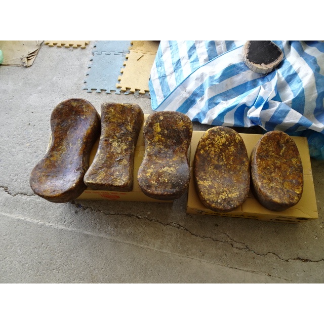 天然松香琥珀手工製作元寶形*長方扁弧形*小8字形*大方型*大8字形琥珀枕頭→A621 | 蝦皮購物