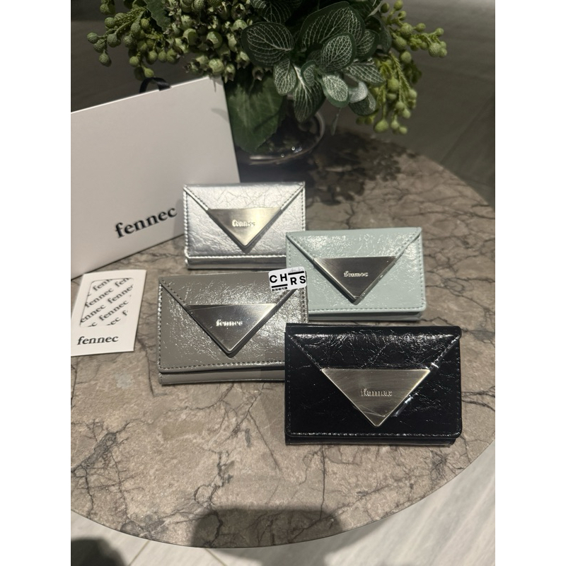 開發票新款Chrs代購🇰🇷 FENNEC CRINKLE TRIANGLE WALLET 漆皮3