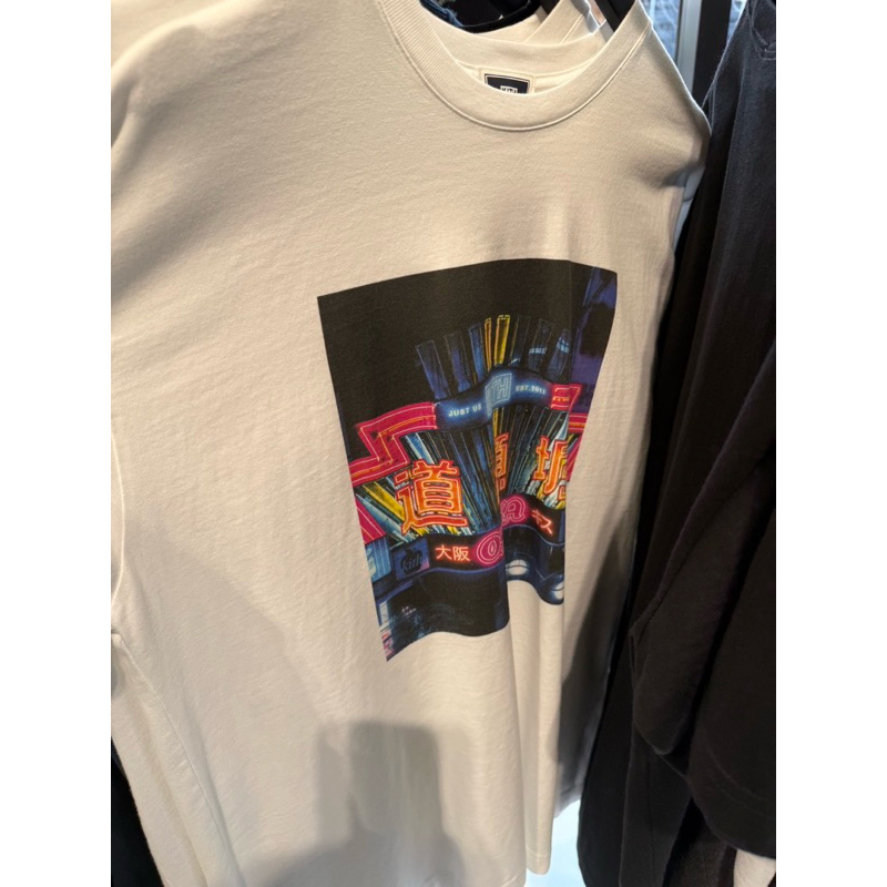 Kith #大阪限定#osaka盛大開業🐯 超帥請提早排單🔥的程度不用說