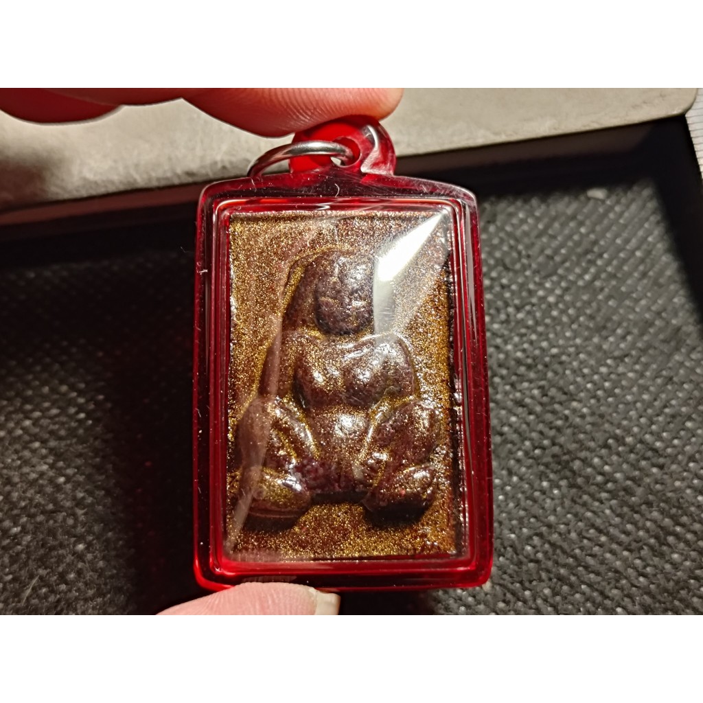 泰國佛牌~2557依霸女神(Mae Poe)~龍婆Noy~帕東帕篤寺(沙功那空府)~擅長招財不怯~無限魅力(0420D) | 蝦皮購物
