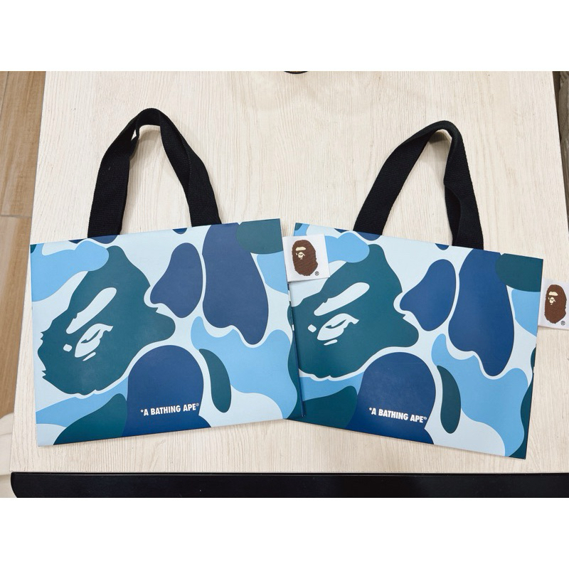 A BATHING APE Bape》專櫃提袋/紙袋藍色迷彩綠色迷彩| 蝦皮購物