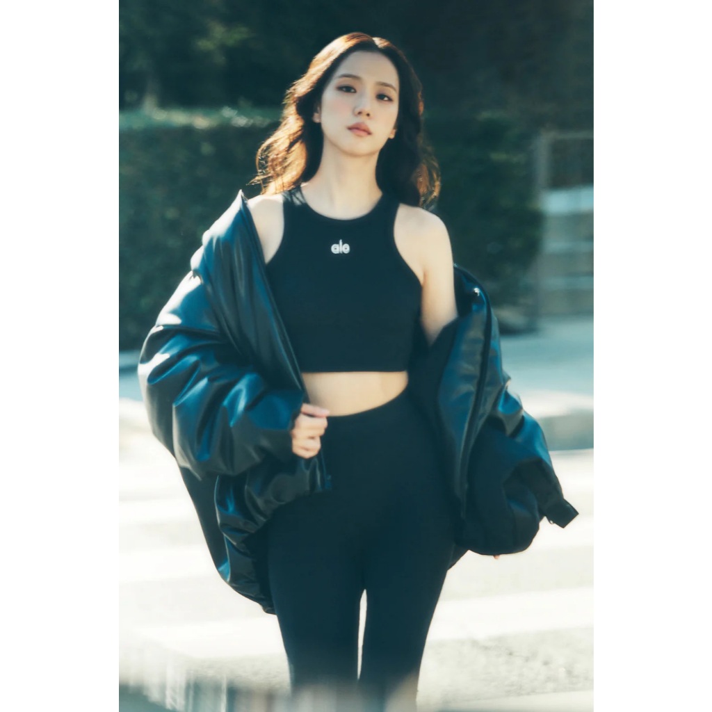jisoo着　alo タンクトップ　黒　xs Aspire Tank Aspire cropped cotton-blend tank top in black - Alo Yoga