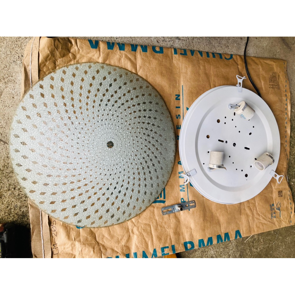 二手吸頂玻璃燈40cm3燈一起亮無切換控制E27燈頭 | 蝦皮購物