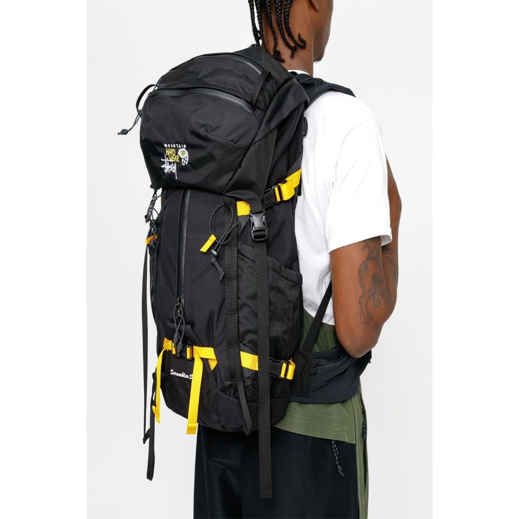 Stussy x Mountain Hardwear Scrambler S backpack in CORDURA | 蝦皮購物