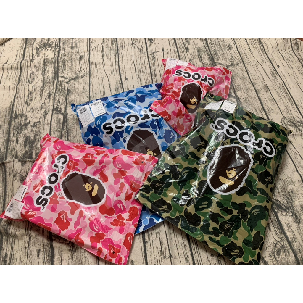 大人價格$8,888~$15,980預購全新BAPE® X CROCS - CLOG ABC CAMO 大人價格$8,888~$15,980預購全新BAPE® X CROCS - CLOG ABC CAMO