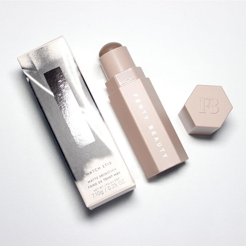 正品 ️附禮袋 Fenty Beauty Skinstick 蕾哈娜 修容棒 打亮 多功能 塑顏棒 amber | 蝦皮購物