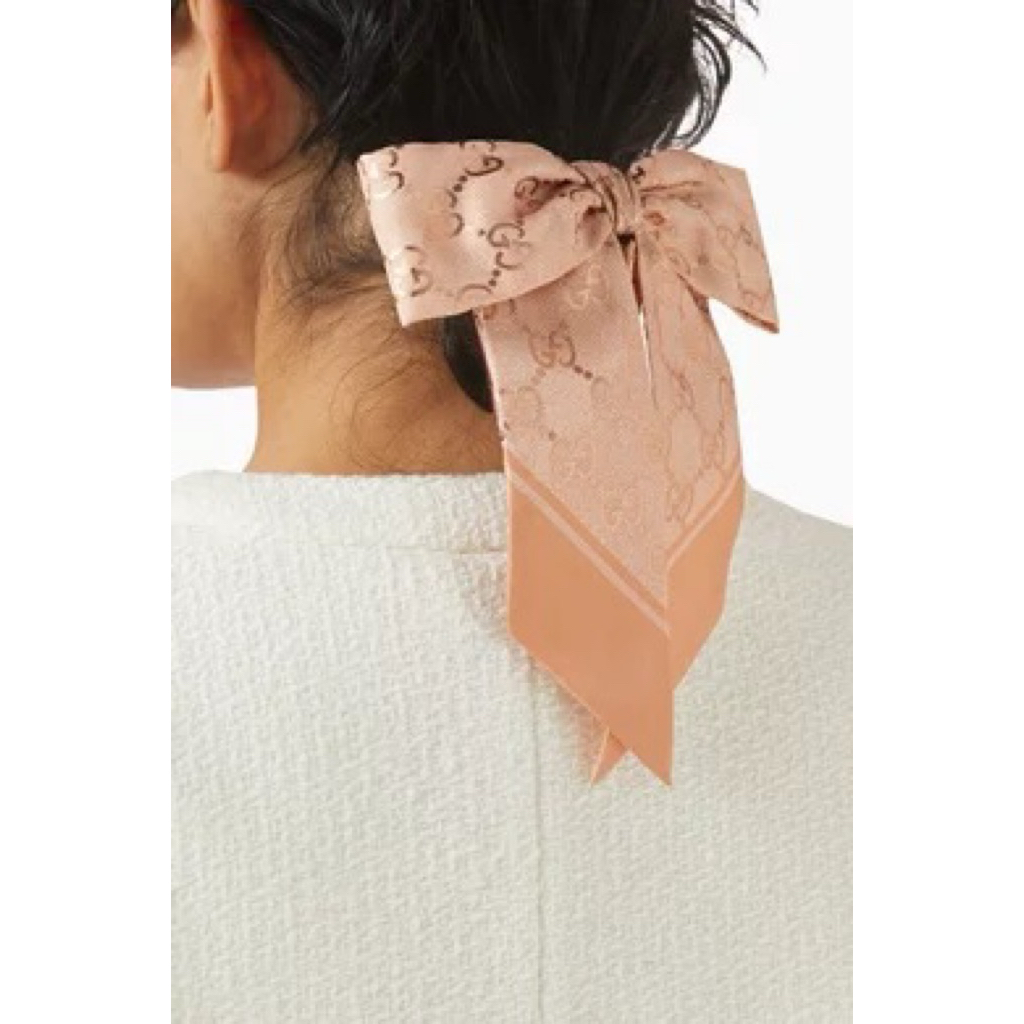 全新代購回♡ Gucci Bow Scrunchie in GG Silk Jacquard 提花絲  display picture 1
