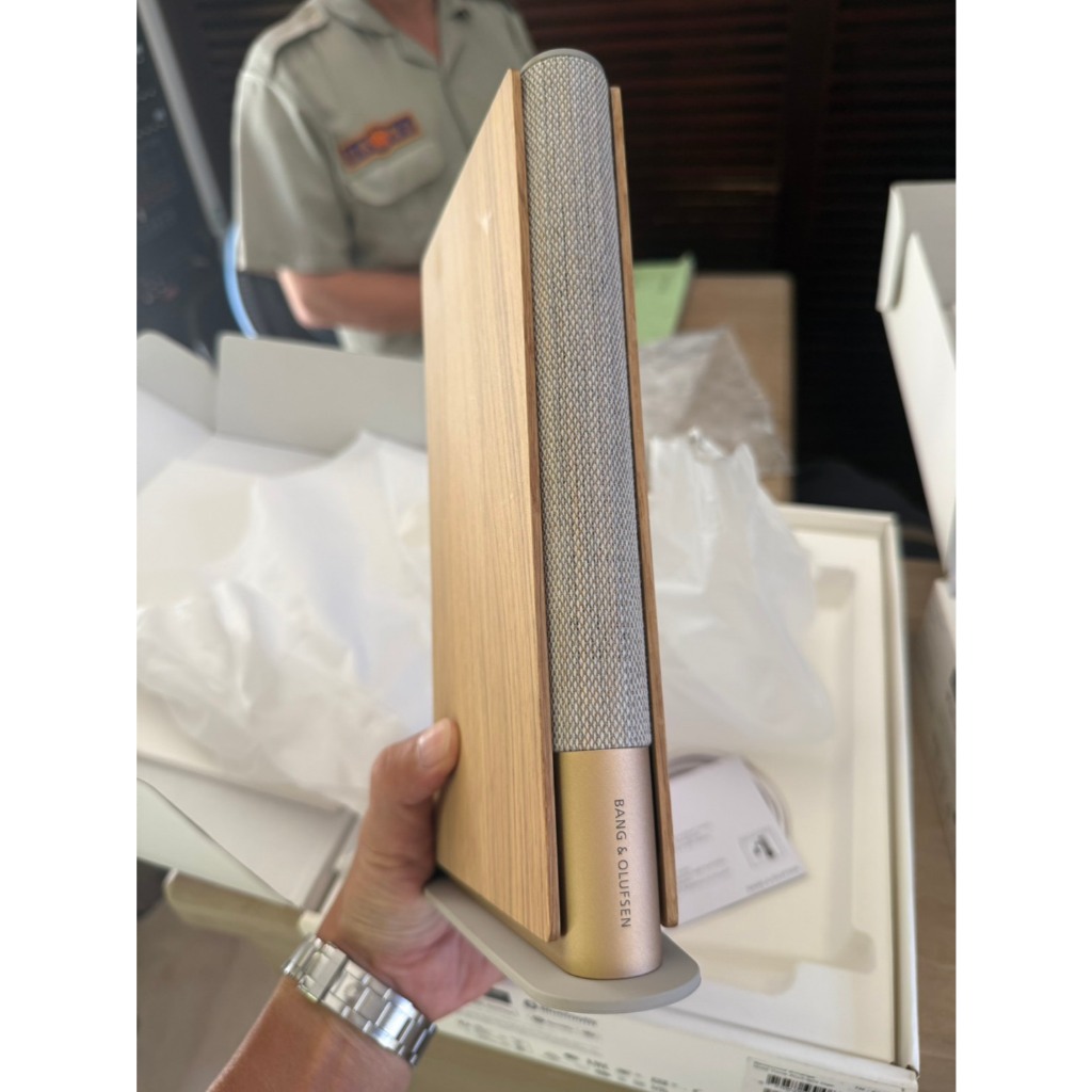 聊聊優惠價二手9.9成新B&O Bang ＆ Olufsen Emerge 書架式揚聲器| 蝦皮購物