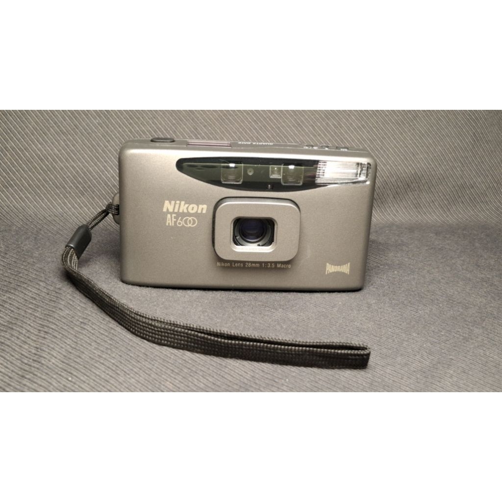 慢調思理] 經典美品NIKON AF600日本製/ 28mm F3.5 鏡頭乾淨明亮. 功能