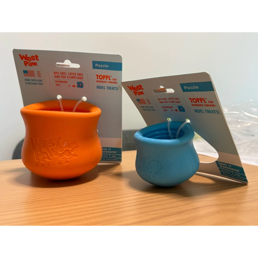 慢食界的精品！West Paw Toppl 益智搖擺漏食 (L號) 評測：好洗、好填、好耐玩的狗狗解憂神器
