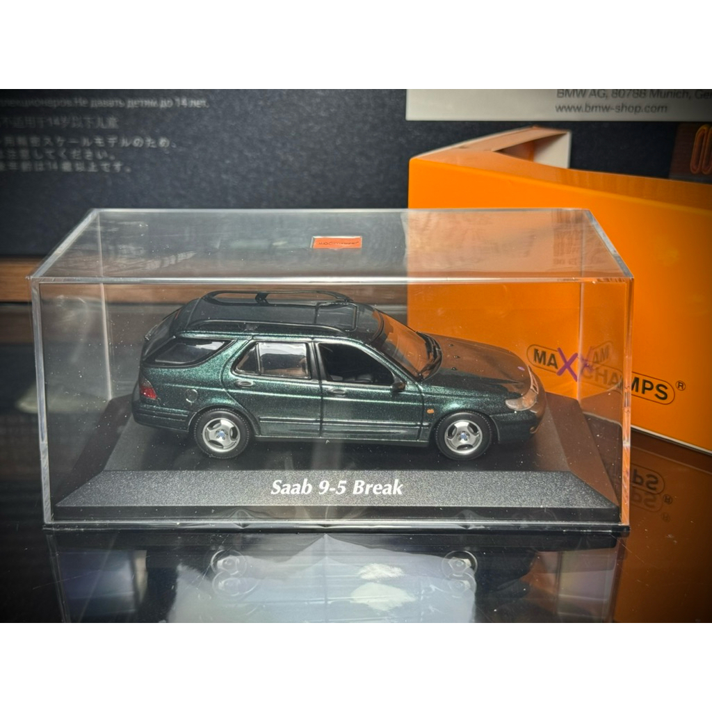Minichamps SAAB 9-5 Break 1999 - Vert Foncé, échelle 1/43, Prévente