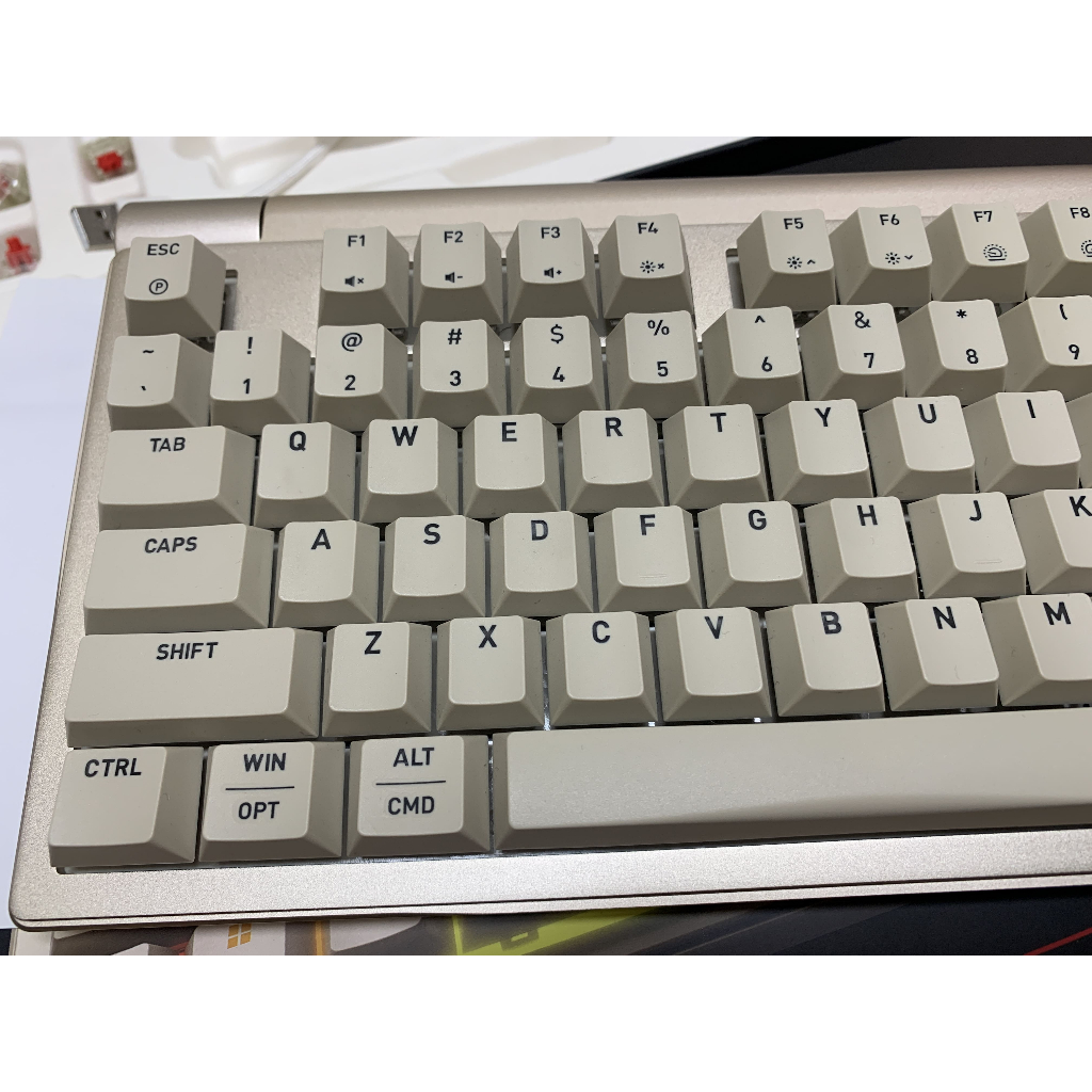 櫻桃CHERRY XTRFY MX 8.3 TKL Wireless 紅軸鋁合金8K 熱插拔三模機械