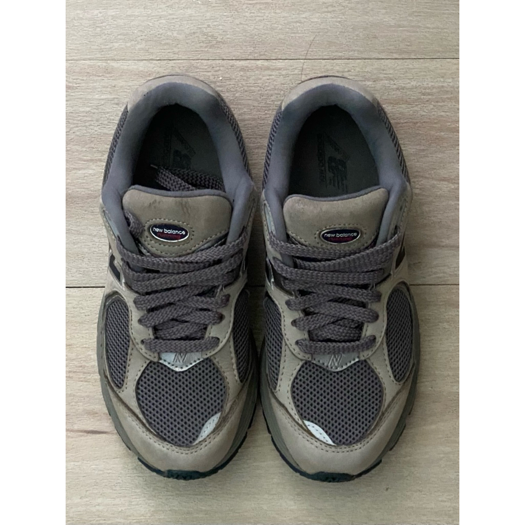 New Balance / 2002RA 灰色 復古 休閒 慢跑鞋 22.5 | 蝦皮購物