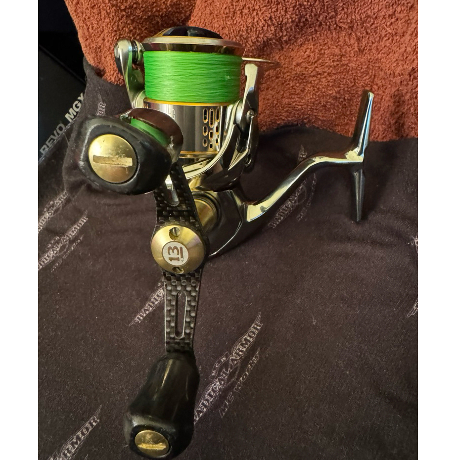 超美品SHIMANO 18 STELLA ステラC3000SDHHG 捲線器+日本13 BREADEN