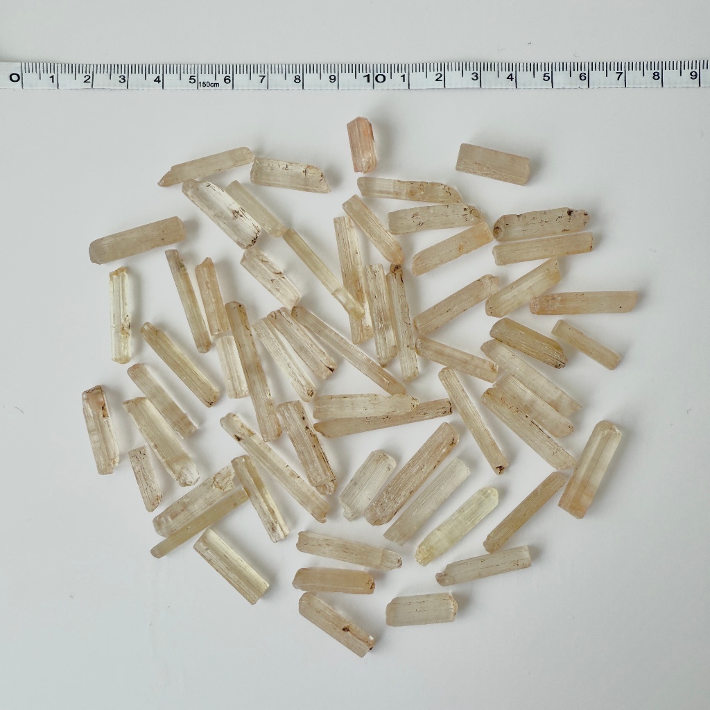 巴西方柱石 非黃碧璽 原石原礦 NO. D209 | 蝦皮購物