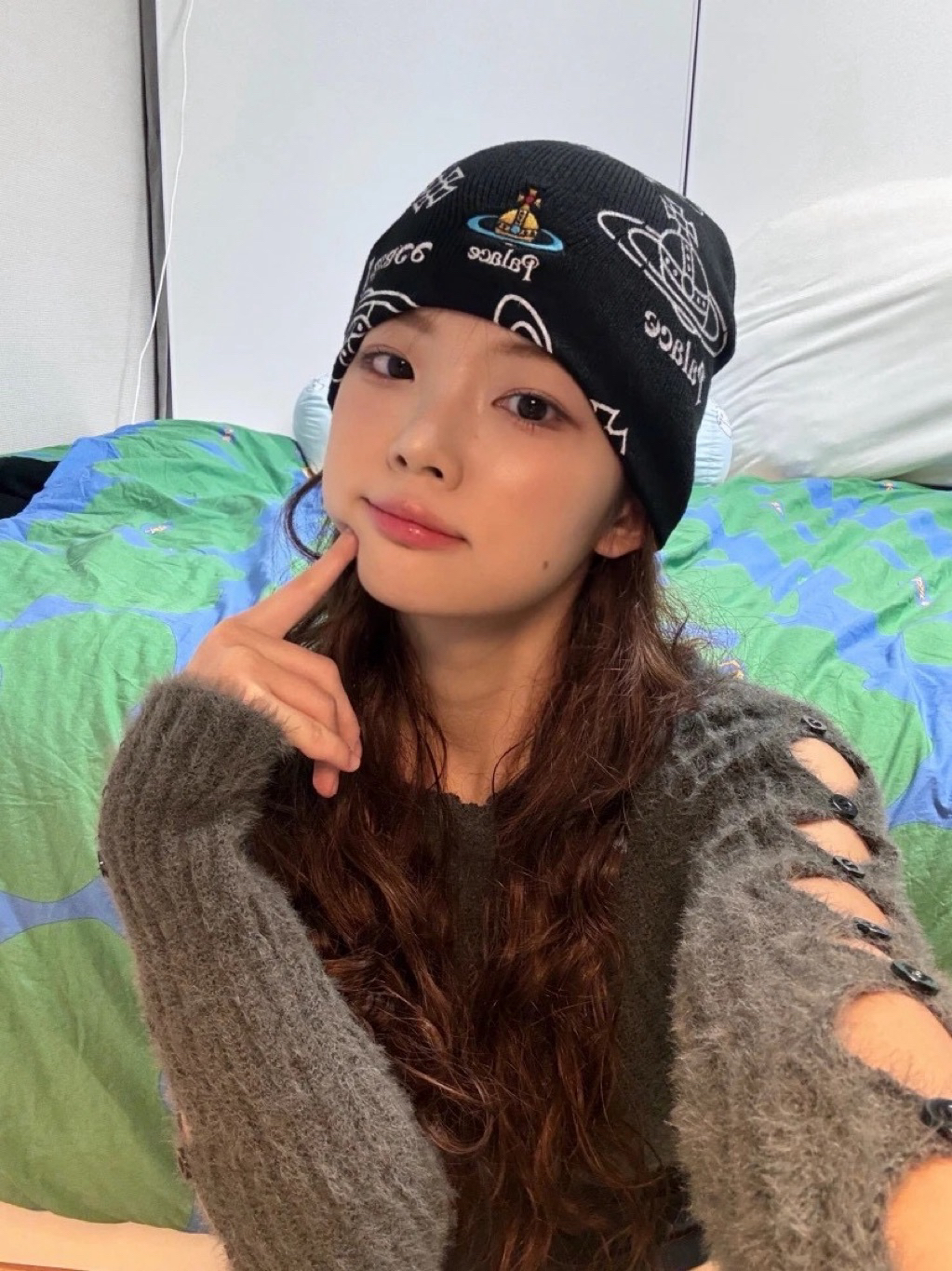 Palace x Vivienne Westwood Jersey Beanie | 蝦皮購物