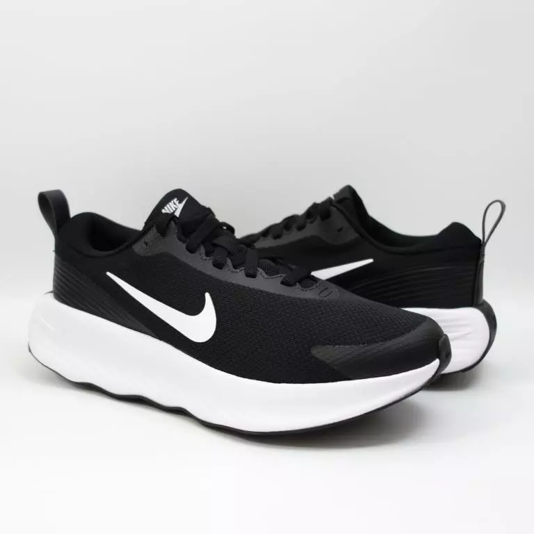 久站久走的終極解方：Nike Promina (FV5285-002) 厚底緩震健走鞋深度評測與入手指南