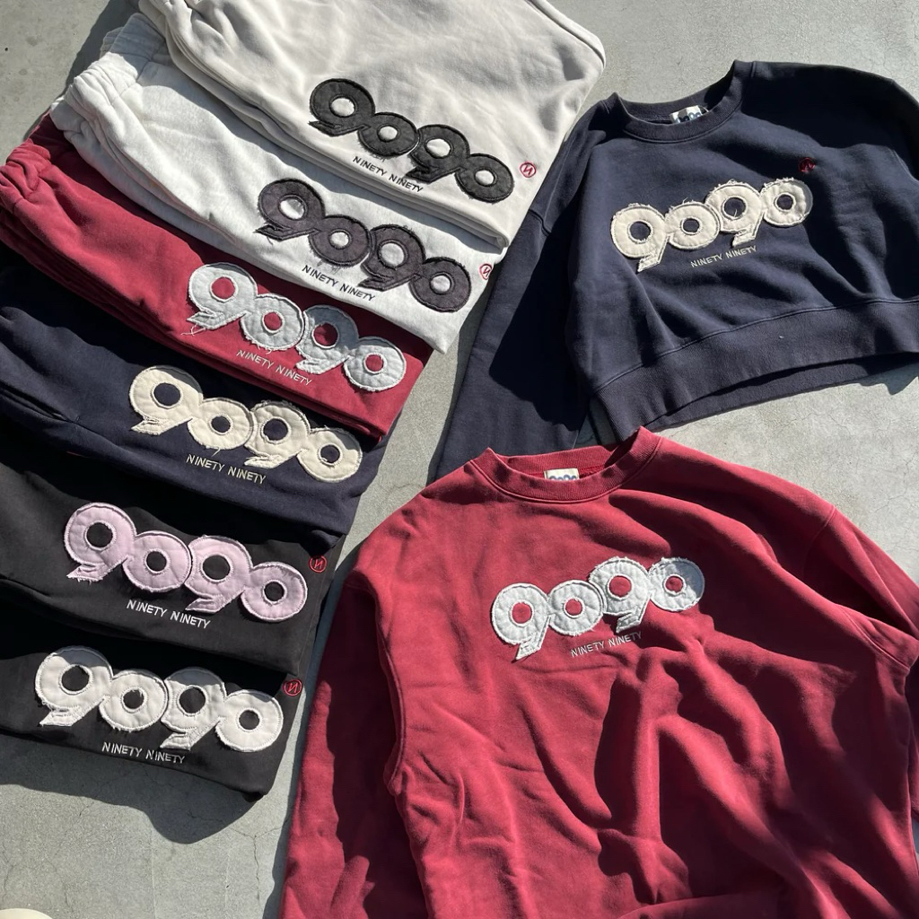 9090 OG Logo Patched Sweat Pants & Crewneck Sweat | 蝦皮購物