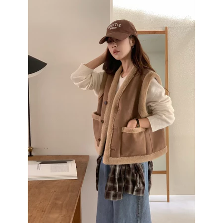 🇰🇷Nov11/ 高單店✨兩面穿Poly 100%背心毛毛外套