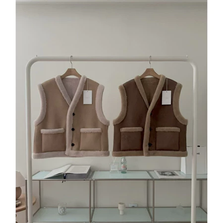 🇰🇷Nov11/ 高單店✨兩面穿Poly 100%背心毛毛外套