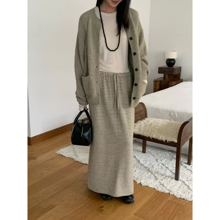 🇰🇷Dec07/ 又是條紋❤️🔥✨綁帶後開岔細條紋長裙