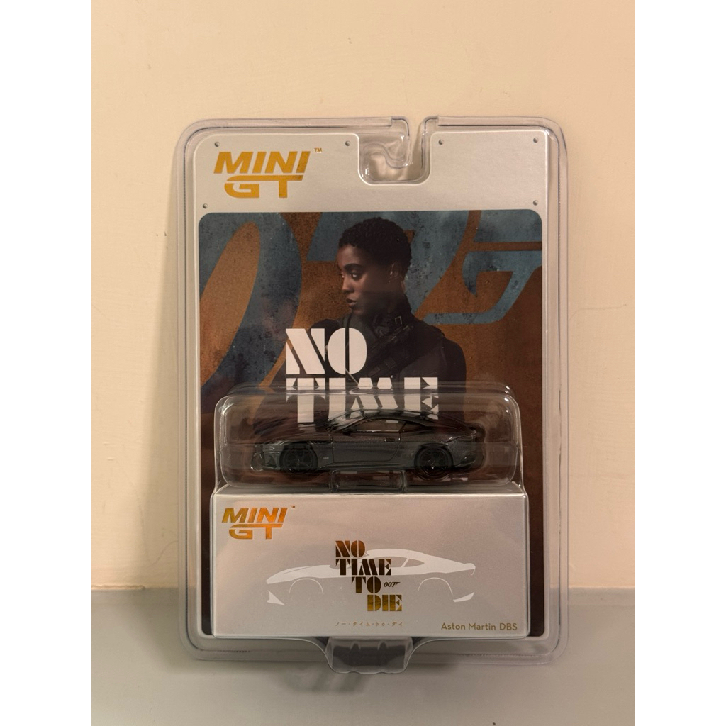 1/64 Mini gt #904 Aston Martin DBS 