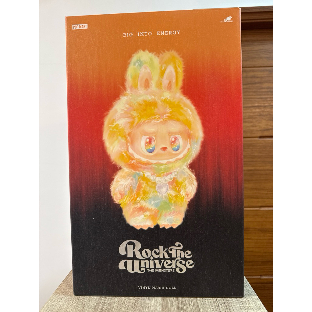 LABUBU 《THE MONSTERS前方高能系列 - ROCK THE UNIVERSE糖膠毛絨公仔》 | 蝦皮購物