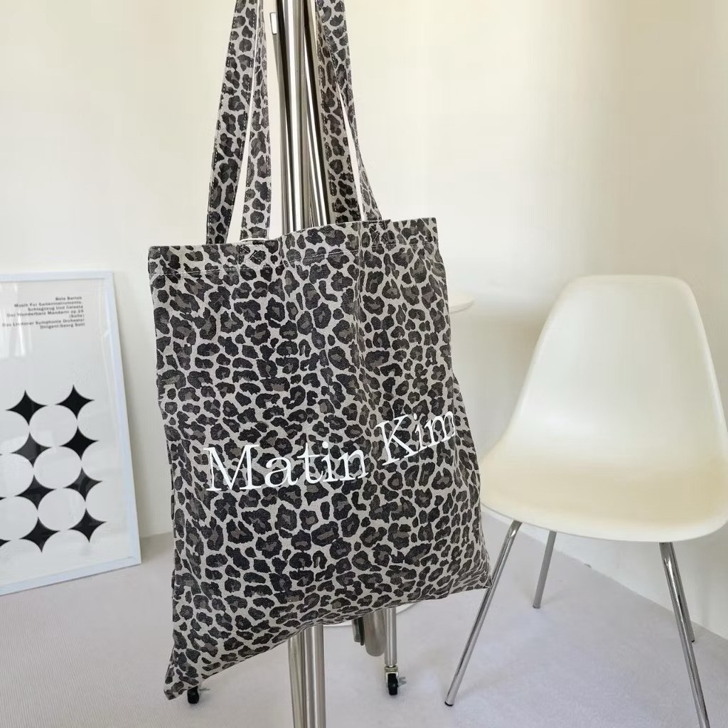 Matin Kim MATIN LEOPARD【౨ৎ】 MUSINSA | MATIN KIM BRUSHED LEOPARD CARDIGAN IN MIX