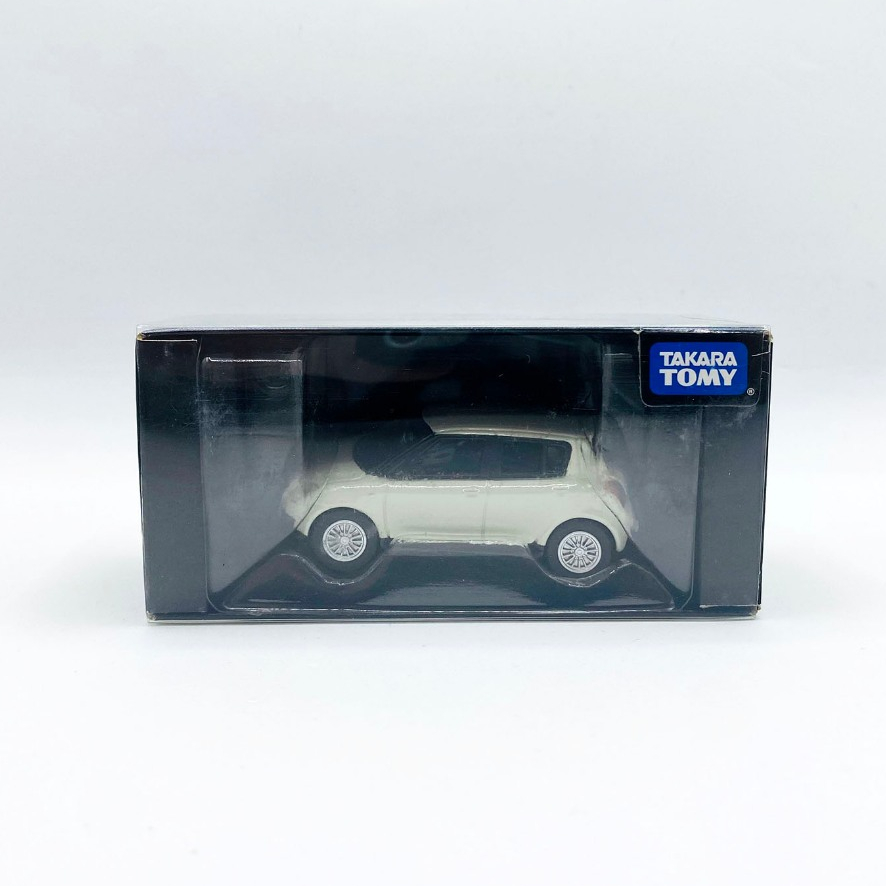Mister Donuts Limited Tomica Suzuki Swift Pon de Lion Car