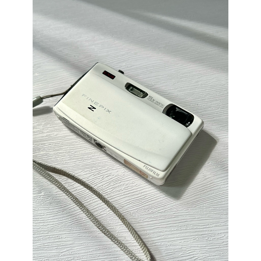 カメラ 【動作確認済】FUJIFILM FinePix Z900EXR ホワイト