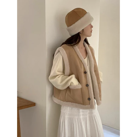 🇰🇷Nov11/ 高單店✨兩面穿Poly 100%背心毛毛外套