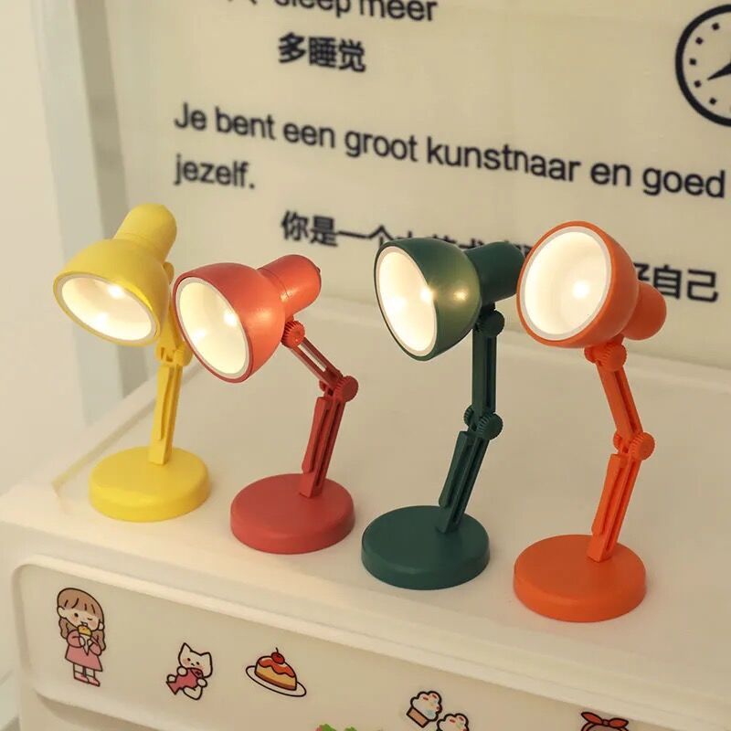 迷你小台燈 LED燈 可摺疊 可磁吸 皮克斯小燈 隨身小型夜燈 兒童燈 桌面擺件 創意造型 | 蝦皮購物