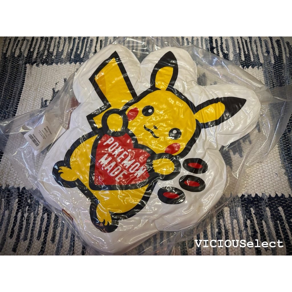 全新現貨HUMAN MADE POKEMON MADE CUSHION 聯名寶可夢皮卡丘抱枕靠枕