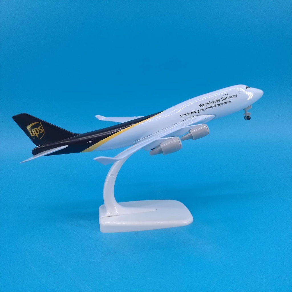 六四分之一】UPS優比速國際快遞｜20cm｜麥道MD-11｜波音747-8F 貨機
