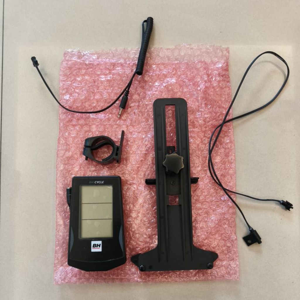 BH 飛輪飛輪車電子錶分為：1.無藍芽電子錶2.有藍芽電子錶(可連線zwift rouvy 等app) 附發票！ | 蝦皮購物