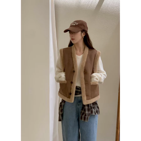 🇰🇷Nov11/ 高單店✨兩面穿Poly 100%背心毛毛外套