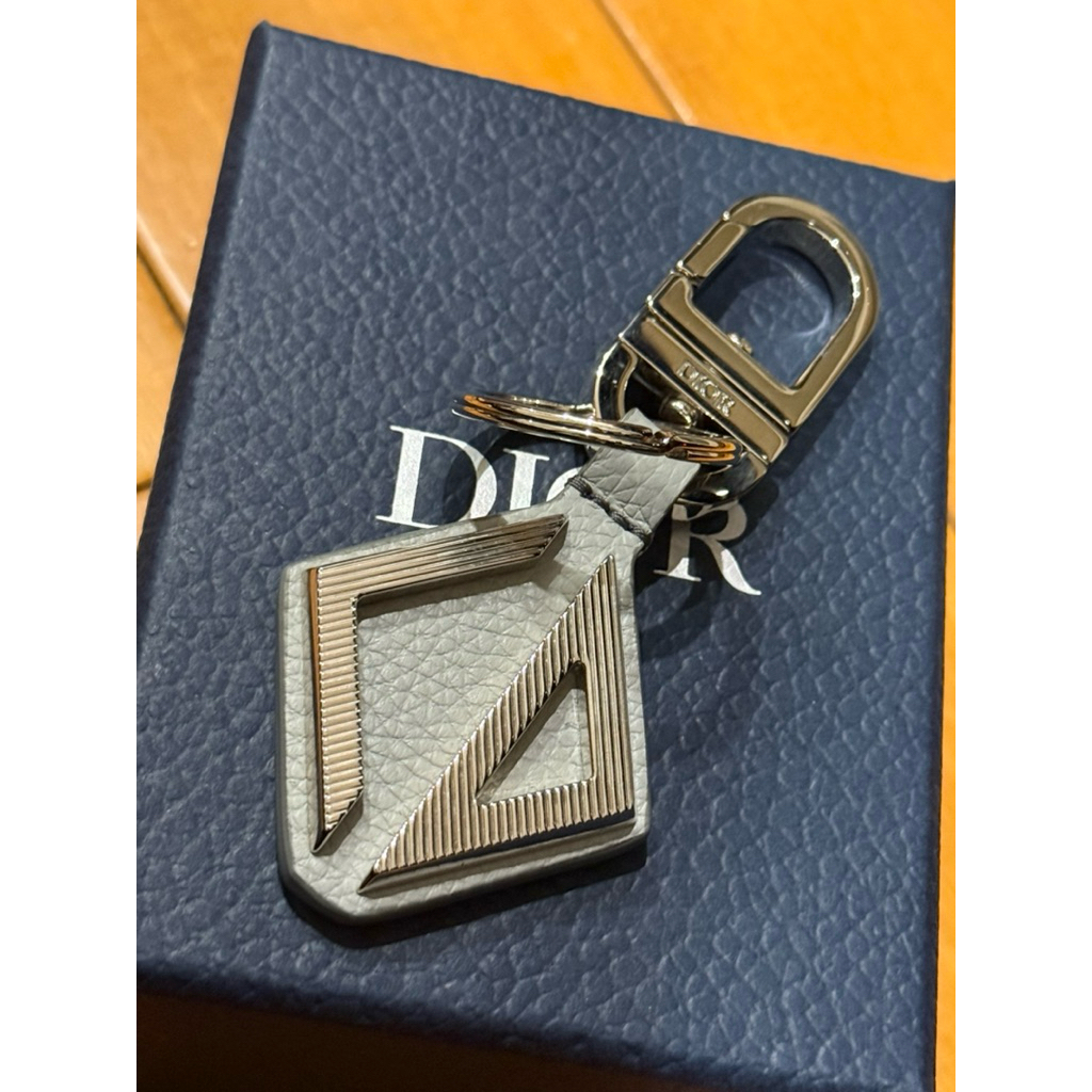Christian Dior Keychain 鑰匙圈 | 蝦皮購物