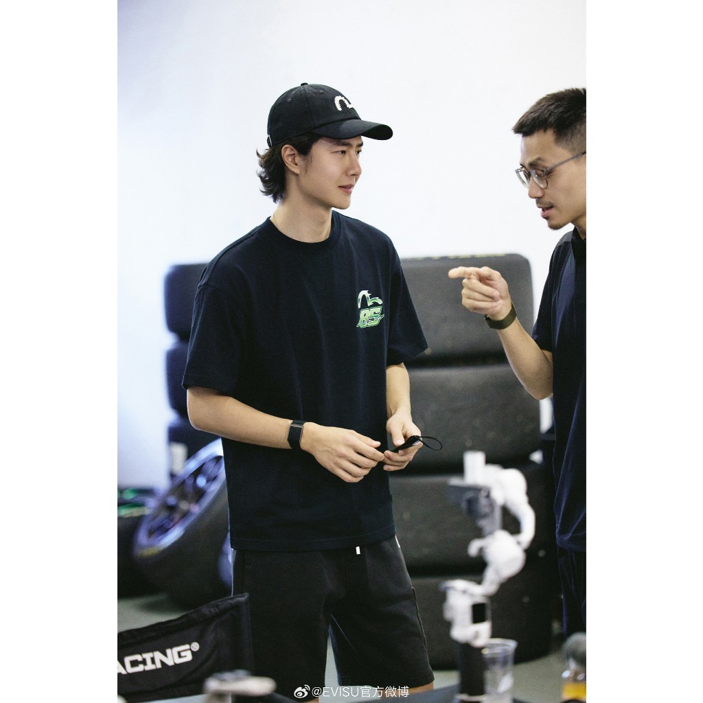 💚(預購)王一博代言EVISU×Yibo聯名福神2025秋季限量新品85竹葉青蛇影