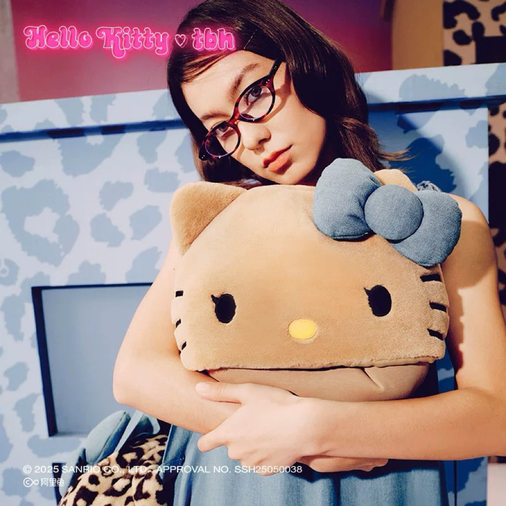 現貨正版✨黑皮Hello kitty tbh野獸派三麗鷗U型枕旅行枕頸枕出國必備
