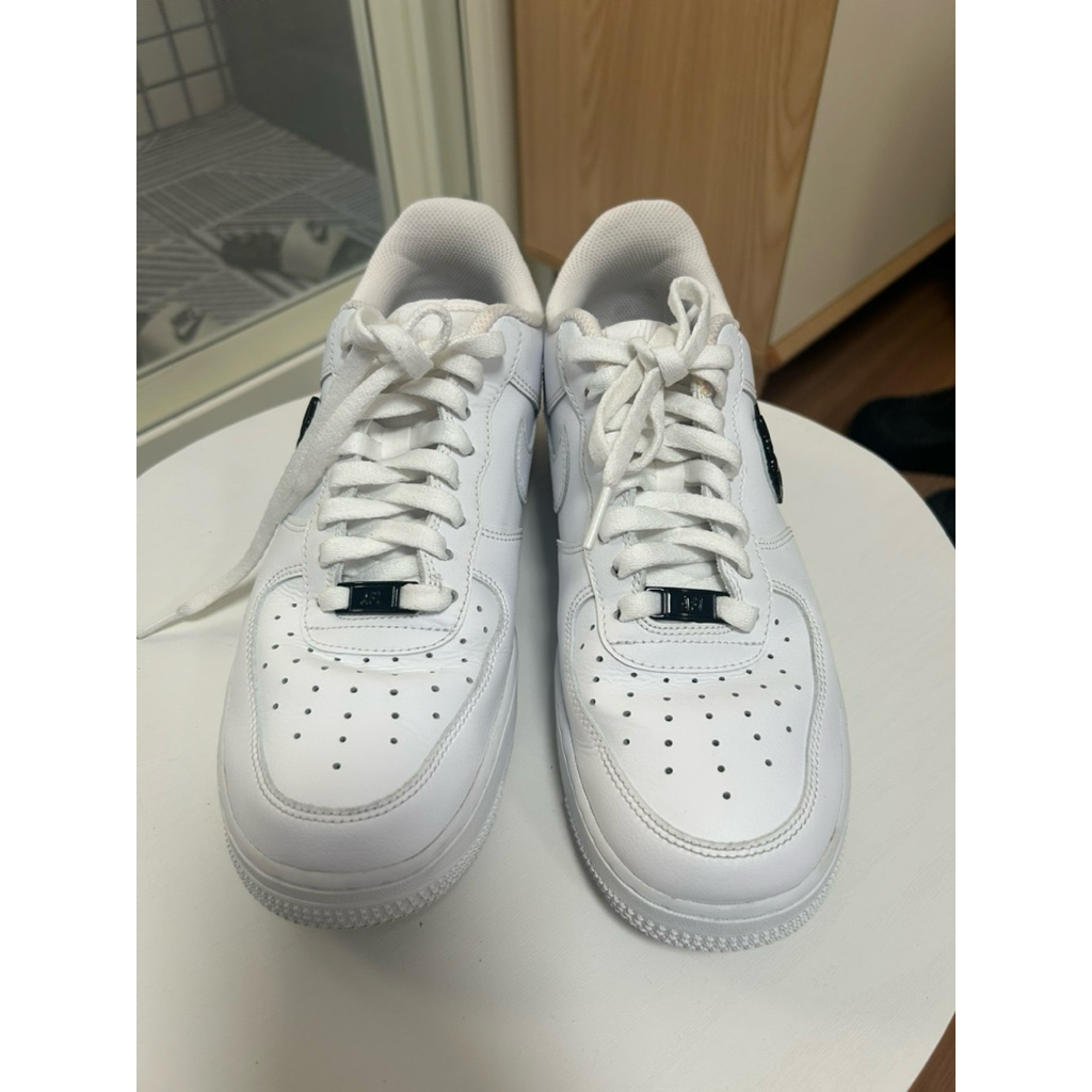 二手(送洗完)Nike AF1 Low 猛毒 液態黑銀 黑勾 黑白 26.5cm IF1686-101 穿過痕跡沒盒 | 蝦皮購物