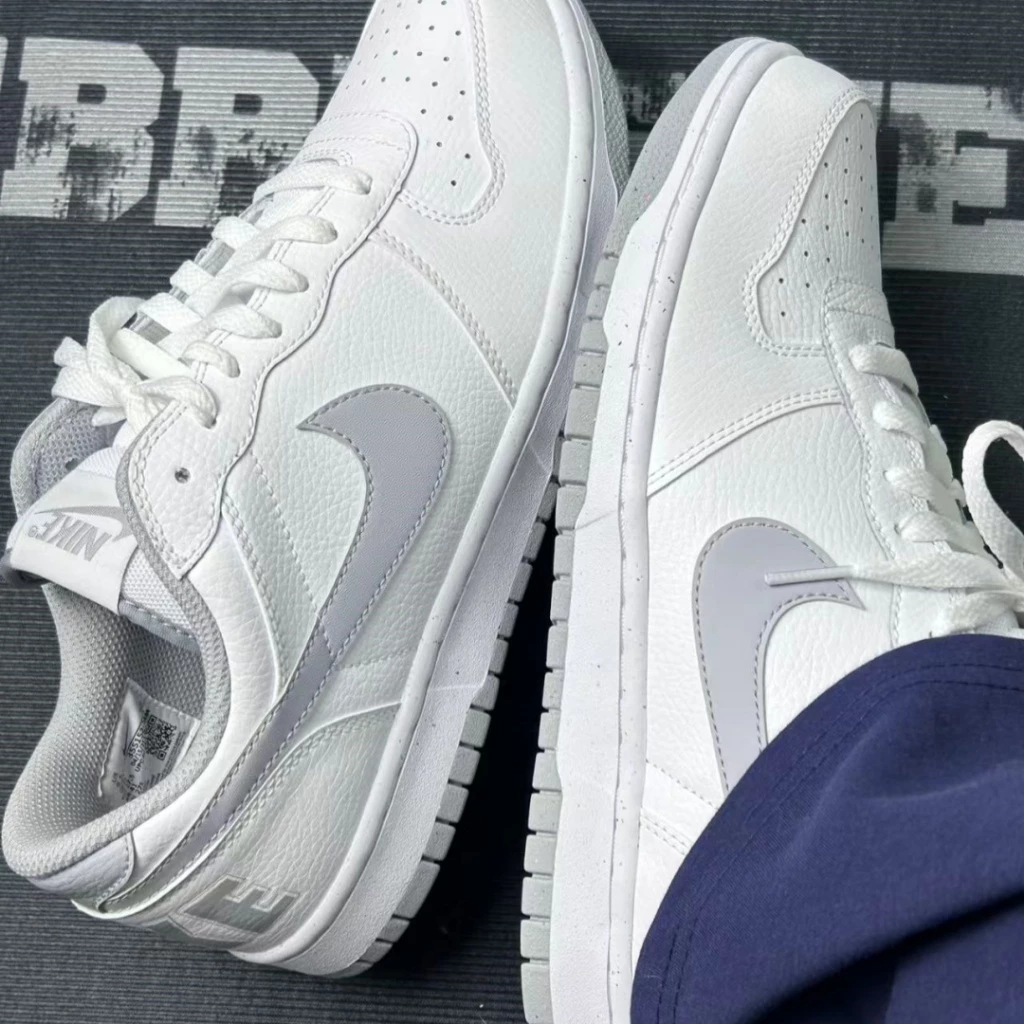 重現 80 年代的硬派街頭靈魂——NIKE Big Nike Low 白灰復古板鞋 355152-106 深度評測