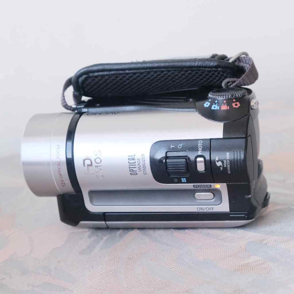 Canon iVIS HF 10 CMOS HD高清攝影機/ 數位相機(翻轉螢幕自拍) | 蝦皮購物