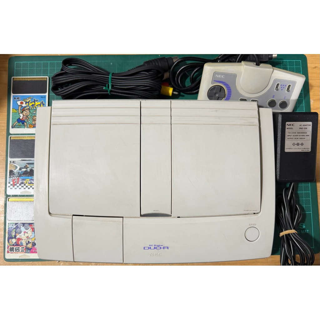 激動的巨人 二手現貨 PCE PC-Engine DUO-R 主機 1機多用 附原廠手把 原廠變壓器 原廠AV線功能正常 | 蝦皮購物