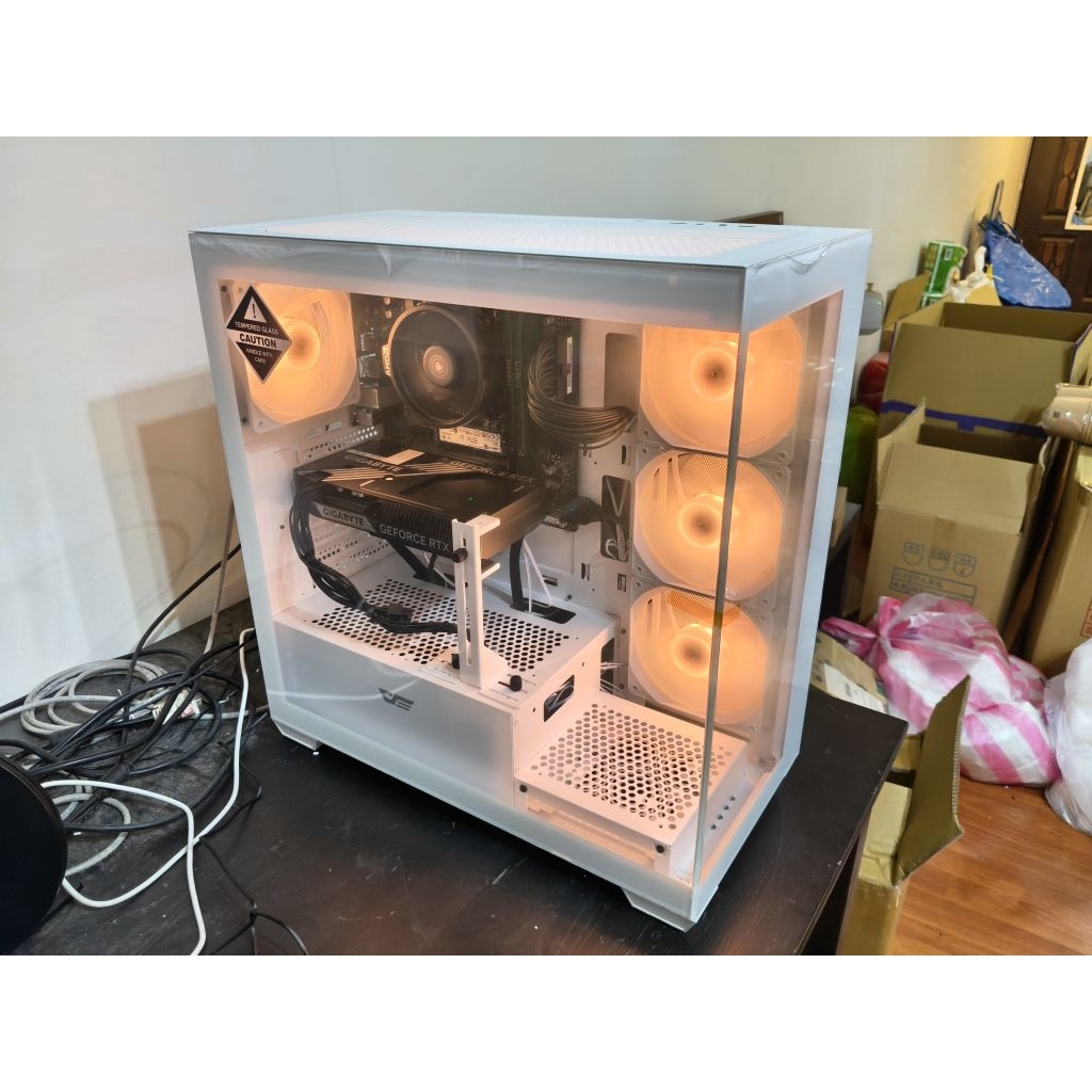 賣全新 AMD R7 9800X3D B650 5070TI-16G 32G 1TB 主機 75700元 （全新品） | 蝦皮購物