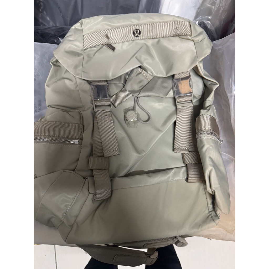 全新正品Lululemon Wunderlust Backpack Mini 14L 後背包| 蝦皮購物