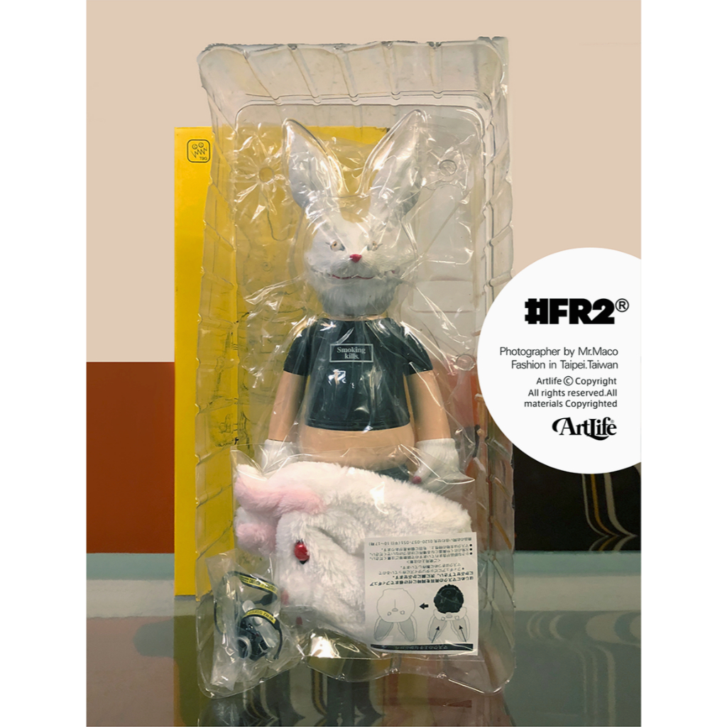 ArtLife @ FR2 × T9G コラボレーションフィギュアFxxking Rabbits 限定